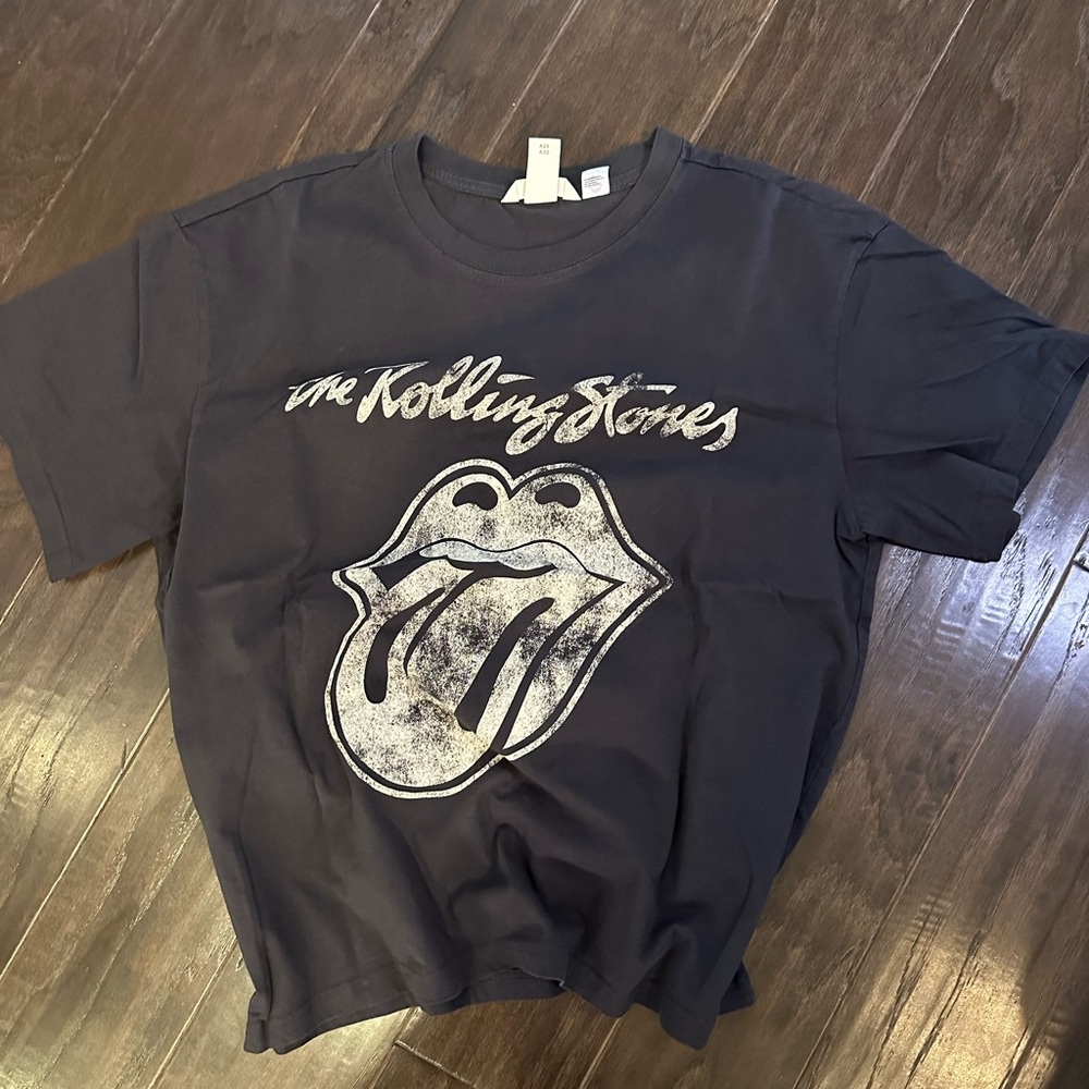 H&M T-shirt Size M